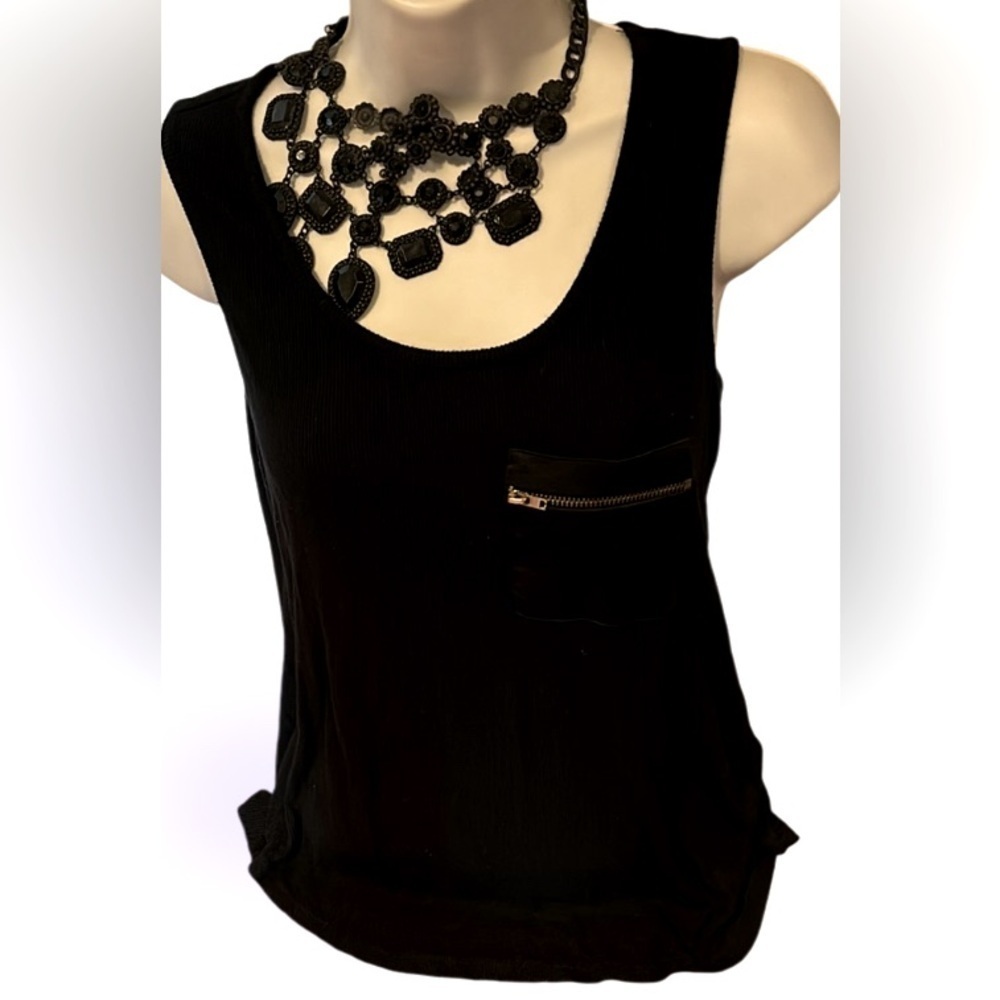 Suzy shier side zipper Tank Top Sz M